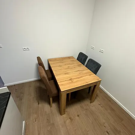 Apartament Na Sw. Piotra 57m2 아파트 웨그니차
